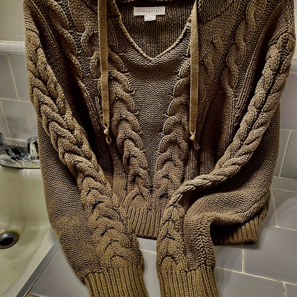 Aeropostale Cable Knit Cropped Sweater Juniors L - Picture 3 of 4